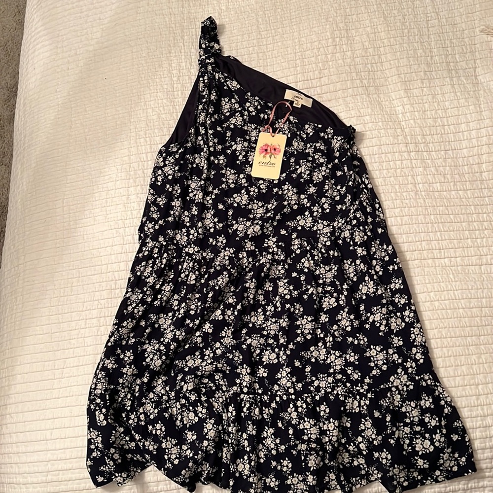 NWT One shoulder women’s dress